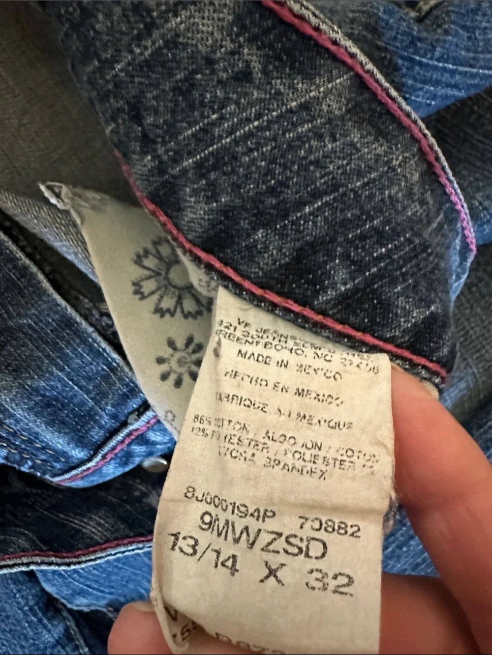 Wrangler  Straight Jeans - Faded Blue Denim